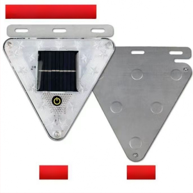 LED zadné svetlo nákladného auta so solárnym blikaním, anti-tailgating, silné magnetické uchytenie, 12-24V