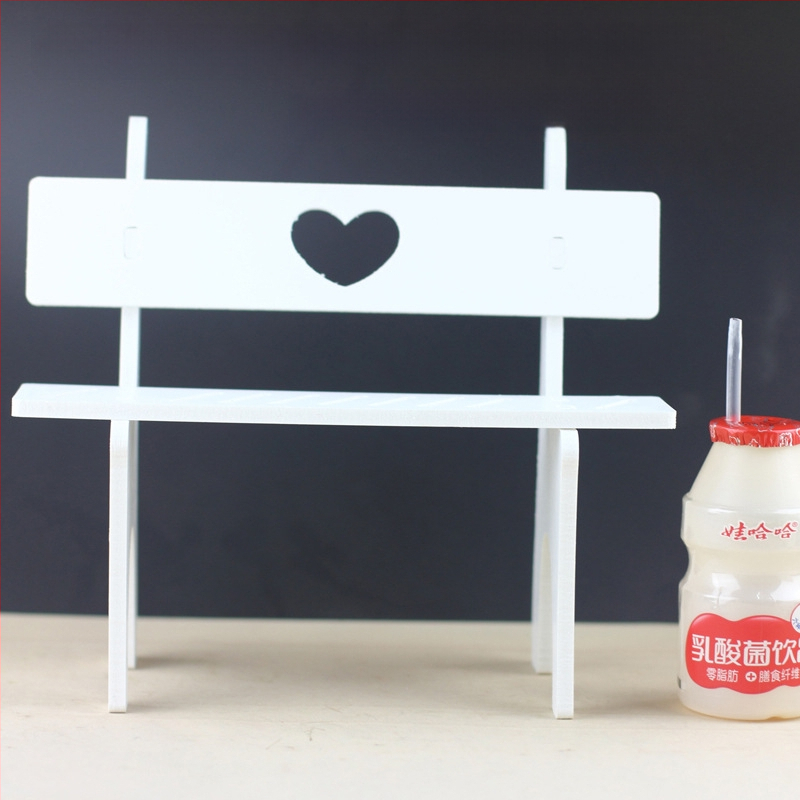 Remeselná visiaca ozdoba Freddy – doska z dreva a plastu, vidiecky štýl