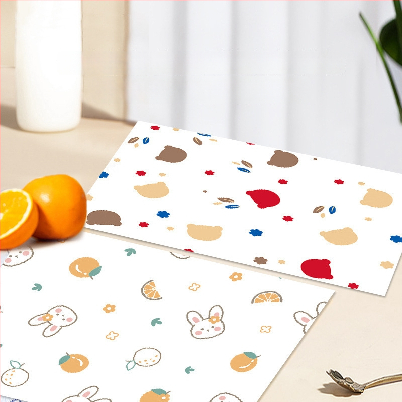 Jednorázová papierová podložka na stôl pre dojčatá a deti; proti špinavým a olejovým škvrnám; prispôsobiteľné