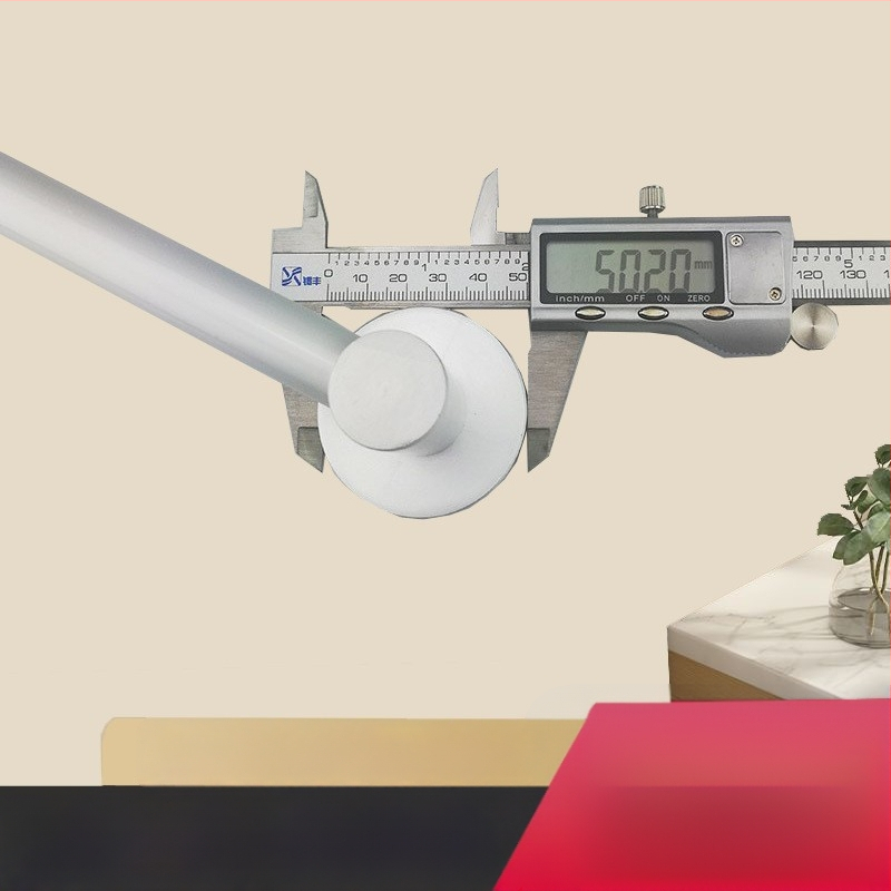 Držiak na uteráky do kúpeľne zo Space hliníka, elektroforézny povrch, jednoručná konštrukcia, nosnosť 10 kg