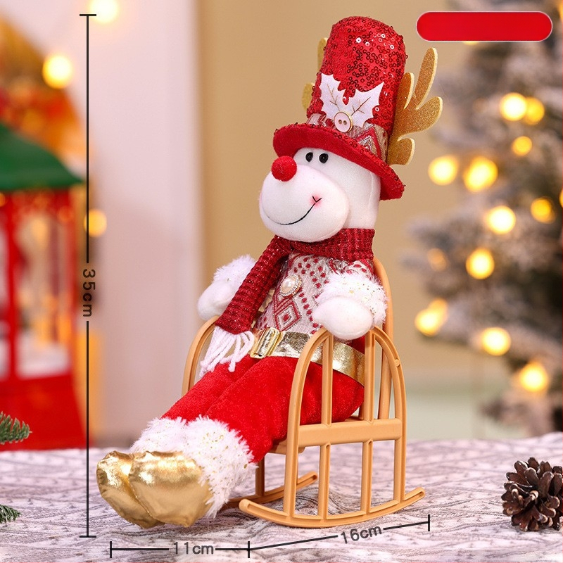 Vianočná retro bábika z textilu, sediaca figúrka, štýl kreslený, vianočná dekorácia