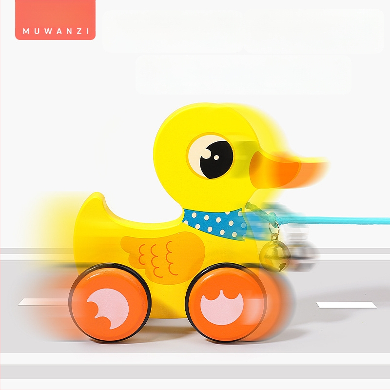 Drevená ťahacia chodítko hračka pre deti 4–6 rokov s motívom kresleného zvieraťa; materiál: drevo; značka: Big hand in small hand; rozvíja koordináciu ruka-oko