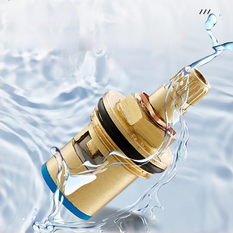 Meďový jadrový ventil pre kuchynský kohútik – univerzálne horúce/studené, rýchle otvorenie, trojuholníkový ventil, keramické vnútorné jadro