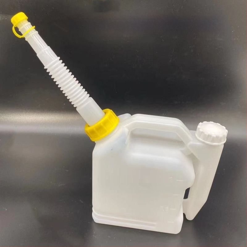 Dvaktinio variklio alyvos maišymo indas — didelė talpa, tinkamas pjūklams, vejapjovėms ir gyvatvės genėjimo įrankiams