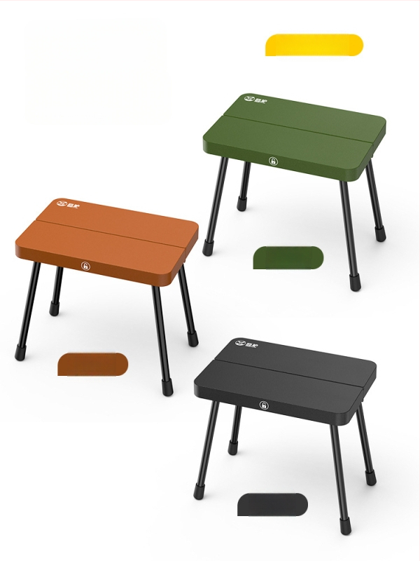 Sklopná plastová stolička — značka Embarrassing donkey; kategória: Sklopné stoly a stoličky