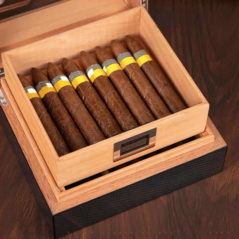 Humidor na cigary – Snow pine – Ručne vyrobený – Kapacita 50 kusov – Pôvod Guangdong
