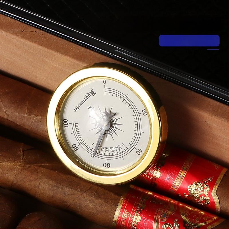 Forten plastová krabička na cigarety s priehľadným vlhkomerom, ľahký luxus štýl