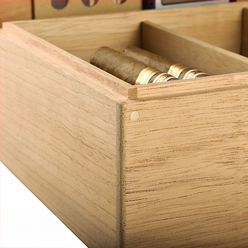 Humidor na cigary zo španielskeho cérového dreva, značky GRUS, jednoduchý štýl, možnosť prispôsobenia