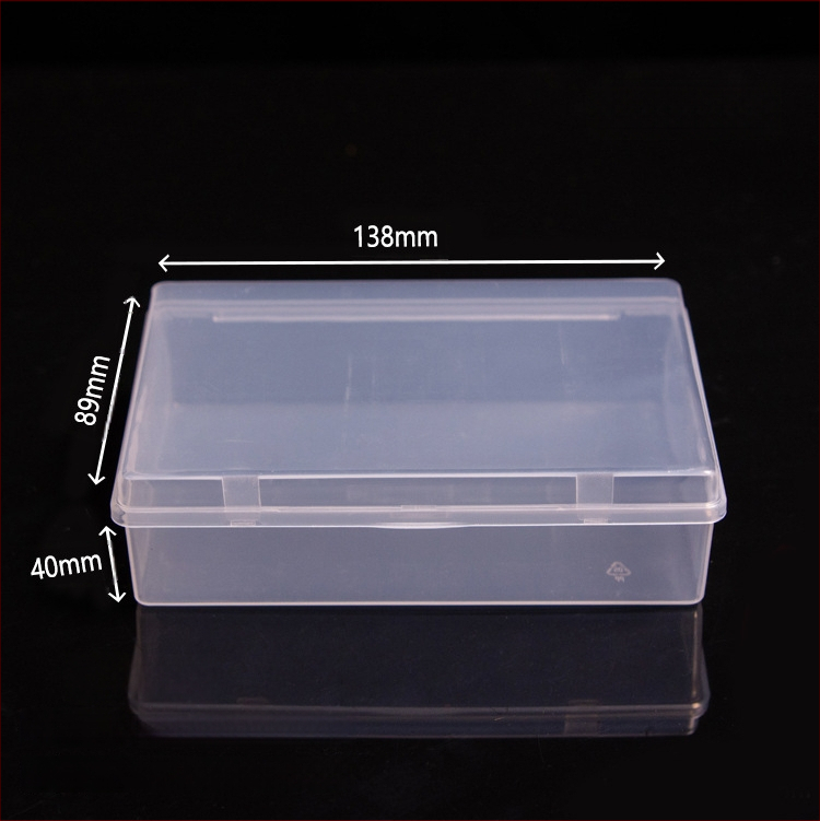 Priehľadná PP plastová krabička s uzáverom na spinky a šijaciu súpravu