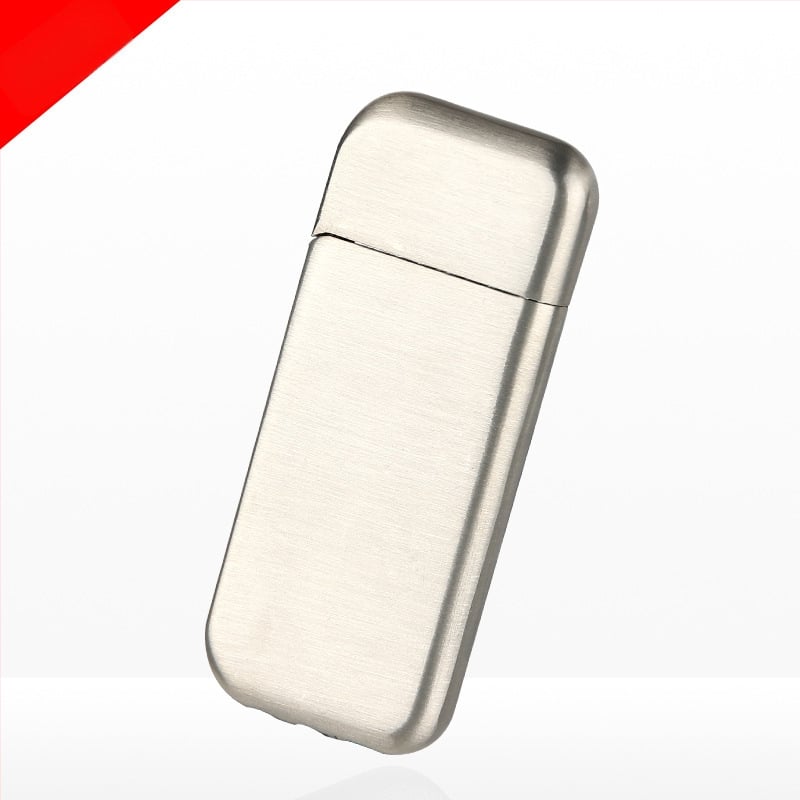 Zapaľovač s kovovým telom, butánové palivo, vetruodolný dizajn, s potlačeným logom