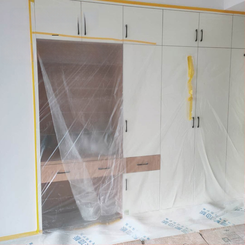 Rolovací prachotesný plastový maskovací film na nábytok a sedačky – PE polyetylén, prachuvzdorný a proti farbám, domáce použitie