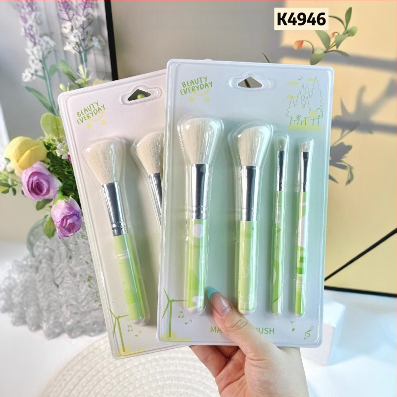 Keqi mini 4 pintslite komplekt – kaasaskantav reisi komplekt pehmete sünteetiliste karvadega, silmavarju pintsel ja jumestuspintsel