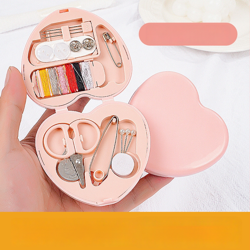 Õmbluskomplekt - Südamekujuline mini reisikast, kaasaskantav ja praktilised õmblustööriistad, 500 tk, 0,02 kg, Uus Hiina stiil