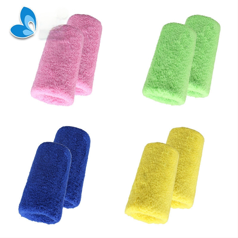 Täiskasvanutele randmekaitse – puuvillast-elastaan-lateksi-nyloni segu, higistamist imendav, sobib korvpallile, tennisile, sulgpallile ja võrkpallile; pakendis 500 tk