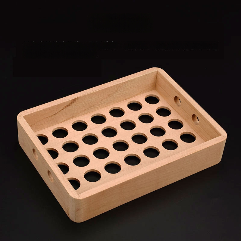 Sigarām mitruma glabāšanas kastīte no Spānijas ciedra, noslēgta, mitrumizturīga, ar lielu ietilpību, pret kaitēkļiem