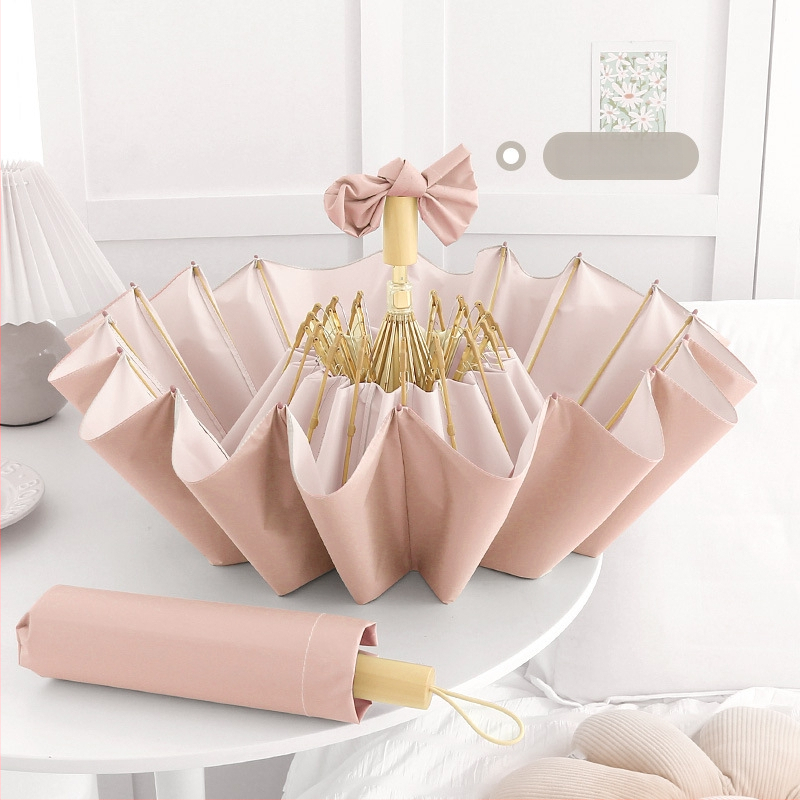 Saulės skėtis su 16 rėmų, vėjo atsparus sulankstomas tri-fold dizainas, aliuminio rėmas, lydinio centrinė lazda, medinė rankena, 210T audinys su Color Glue danga, UPF 50+, rankinis atidarymas uždarymas