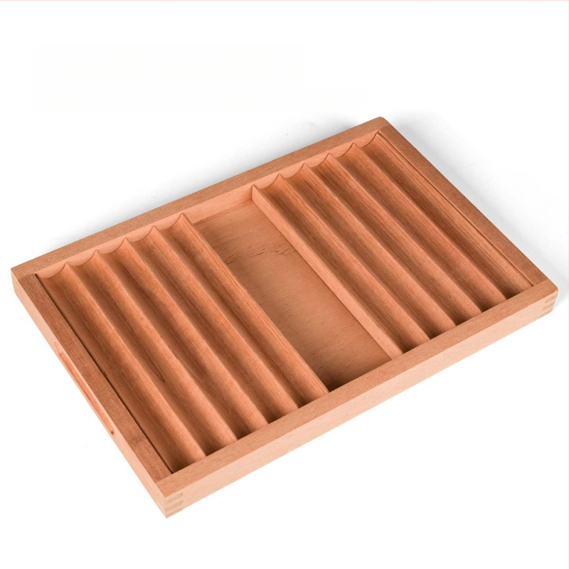 Gray Bar divslāņains cigāru paliktnis no cedru koka ar uzglabāšanas nodalījumu un pārnēsājamu izstādes kastīti