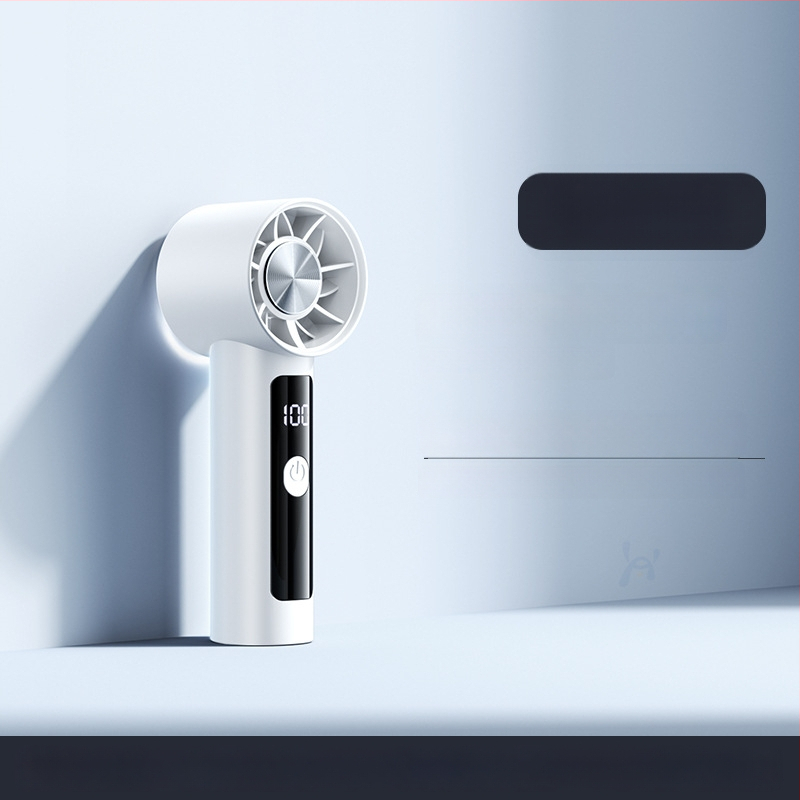 Rankinis mini ventiliatorius, 6 greičiai oro srautų, įdiegta 1200–2000 mAh baterija, įkraunamas, 3 mentelės, tylus veikimas (<36 dB), 5V maitinimas