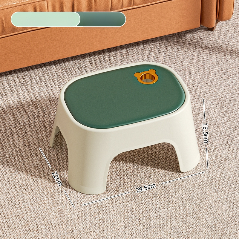 Plastikust taburet, mudel C4413A, mitte kokkupandav, koduseks kasutamiseks.