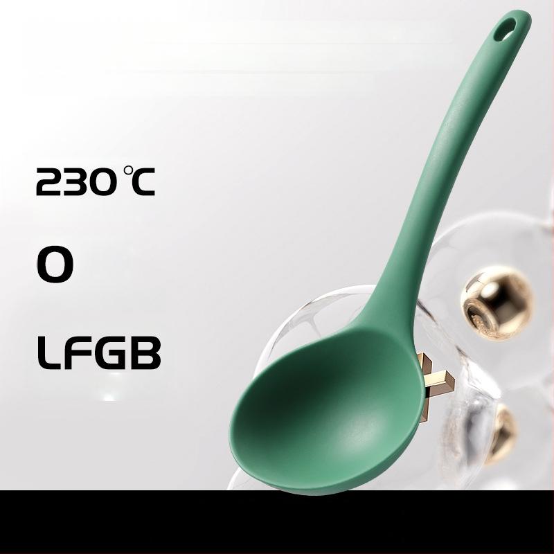 Virtuvės šaukštas - vieno gabalo platininio silikono, rankenėlė visiškai apgaubta platininio silikono, kodas 1005614846, modernus minimalistinis stilius