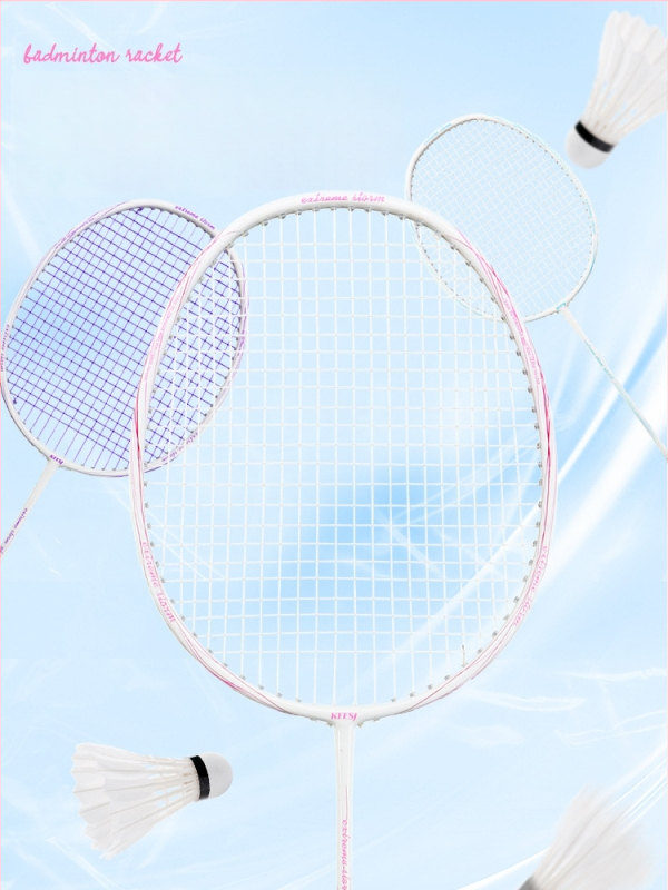 Badmintono raketė – anglies pluošto rėmas, svoris 85–89 g, tiesus smūgis, tinkama pradedantiesiems