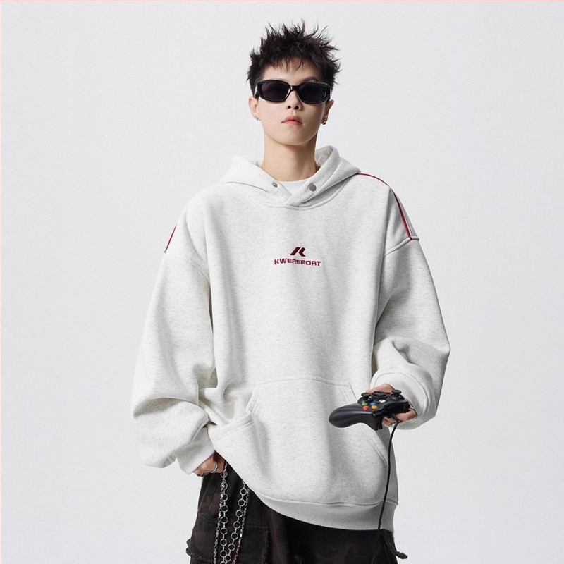 Pulóver kerek nyakú, vastag poliészter-keverék, laza szabás, hosszú ujjú, oldalsó zsebek