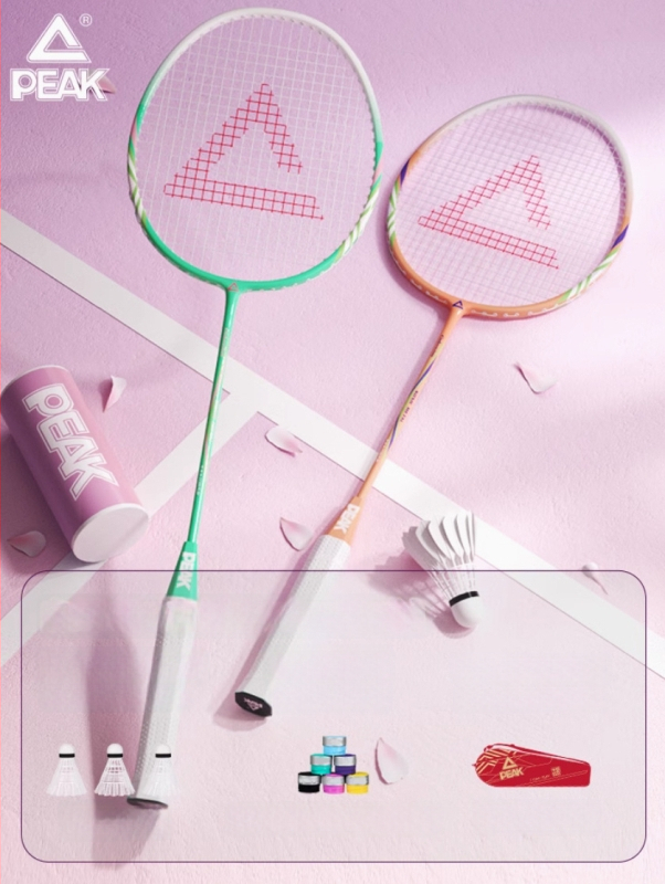 Peak badminton raketė, itin lengvas anglies pluošto rėmas, svoris 95–100 g, rankenos storis G4, raketės tipas: tiesus