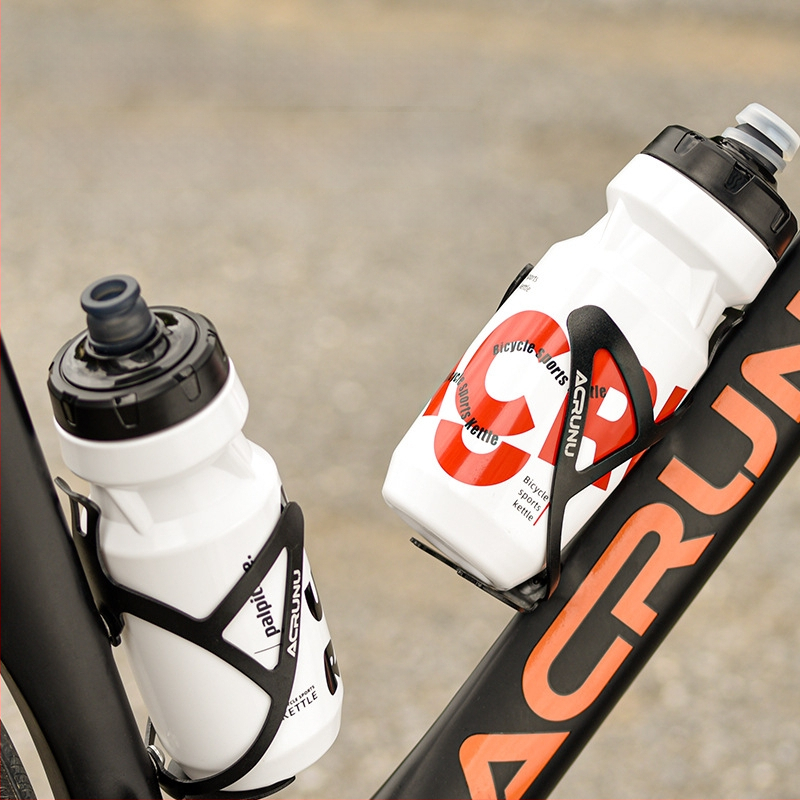 ACRUNU fľaša na vodu pre bicykel so stlačiteľným dizajnom — veľká kapacita, bezpečnostný zámok, hrubšie dno, vhodná pre horské a cestné bicykle.