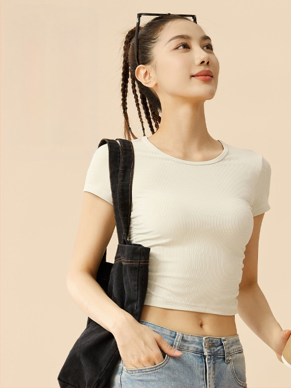 Moteriški dryžuoti sportiniai marškinėliai su trumpomis rankovėmis — drėgmės valdymas, poliesterio + spandekso mišinys (82,5% poliesteris, 17,5% spandeksas), pavasaris 2025