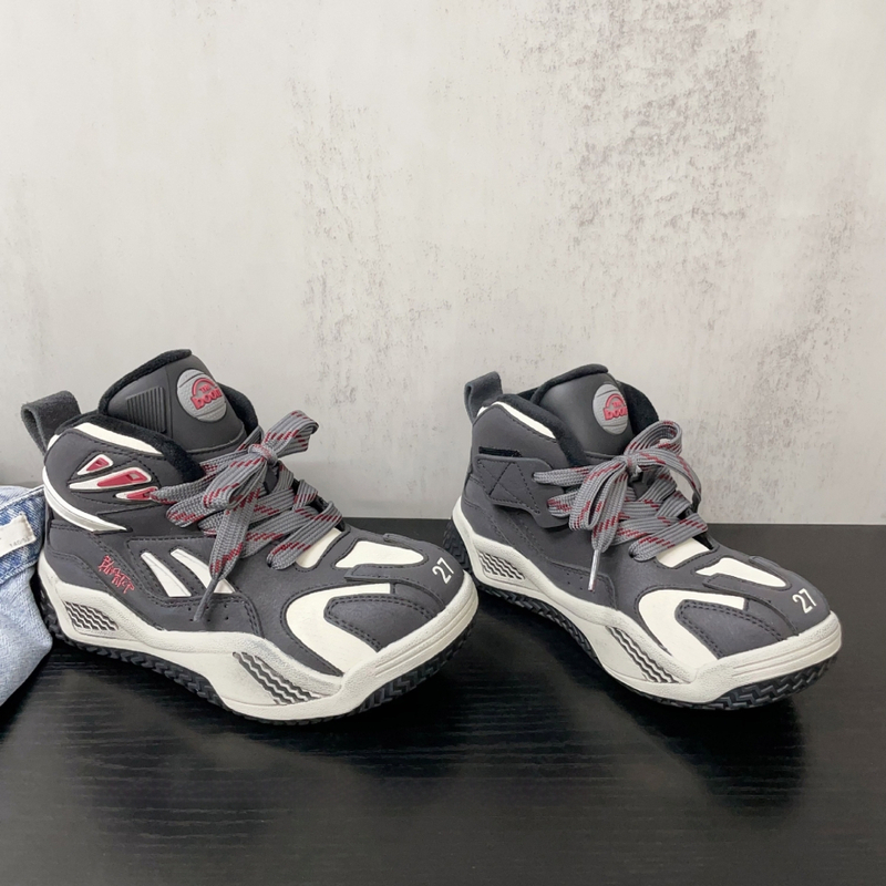 Унисекс детски баскетболни обувки с мид топ височина, подплата за топлина, горна част от микрофибър, подметка от гума, закопчаване с велкро, зимен модел, дизайн с цветни блокове