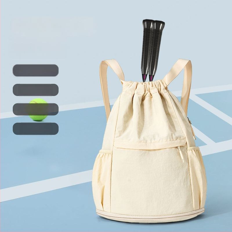 Spordiseljakott, unisex, polüester, veekindel ja kulumiskindel, kõverad õlarihmad, sobib korvpallile, jalgpallile, tennisile ja badmintonile