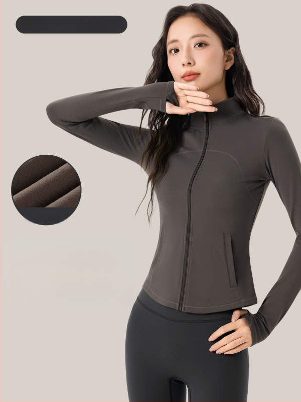 Jogos džaketė, lieso silueto, ilgomis rankovėmis, liemens ilgio, šilta flis, Cloud Feel dvipusis flis, sudėtis: 80% nailonas, 20% spandeksas