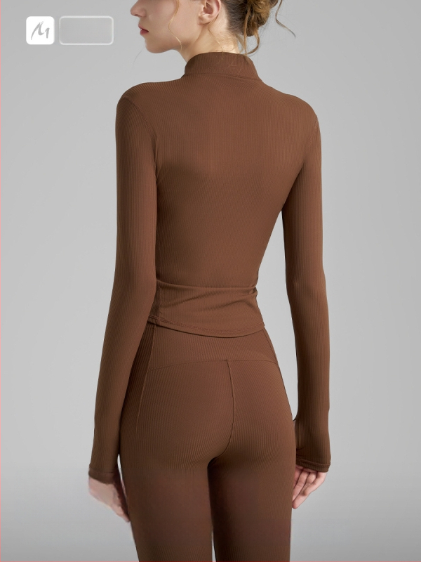 Moterų jogos švarkas su ilgomis rankovėmis, klubų ilgio, poliamido-spandekso audinys, sudėtis 75% nailonas, 25% spandeksas, didelis elastingumas