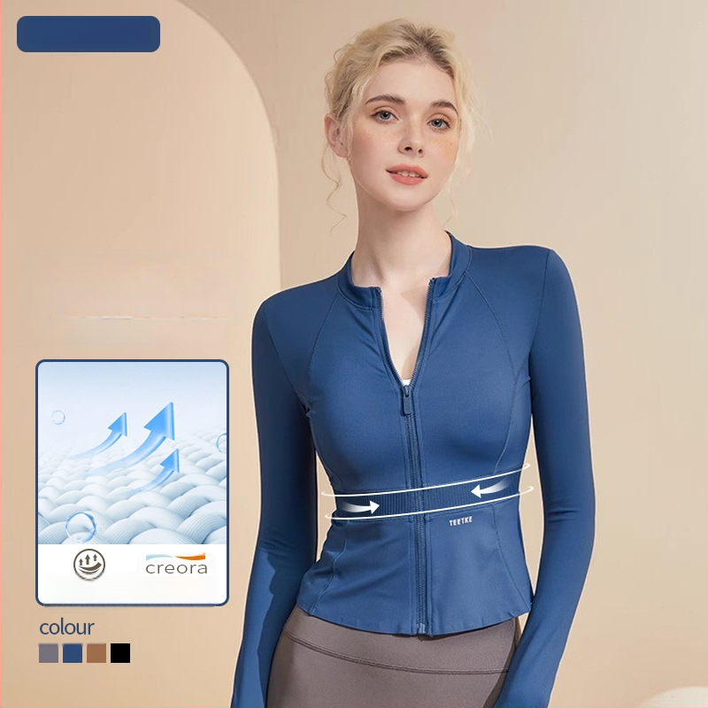 Moteriška jogos striukė su pilnu užtrauktuku, lieso kirpimo, ilgos rankovės, apvalus kaklas, be gobtuvo, audinys: sintetinis pluoštas 65% nailonas