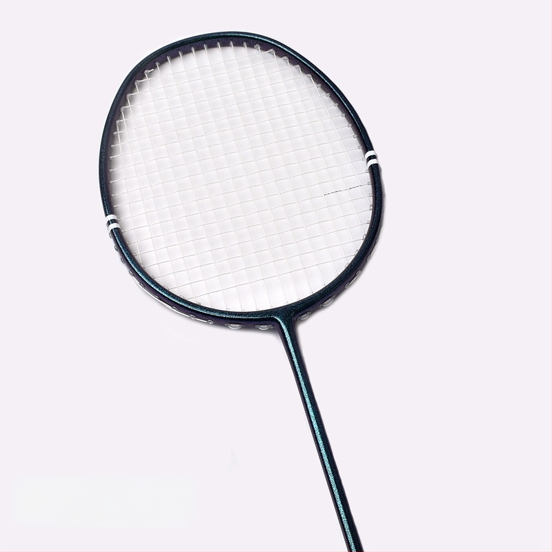Guangyu badminton rakete ar oglekļa šķiedras rāmi, svars 75–79 g, rokturis G5, taisnais sitiens, amatieriem jaunajiem spēlētājiem