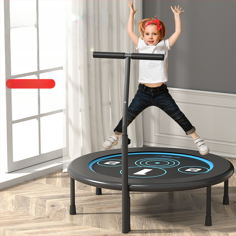 Mājas lietošanai paredzēts trampolīns, iekštelpu kompaktais modelis pieaugušajiem; tērauda rāmis un lentes virsma; universāla lietošana