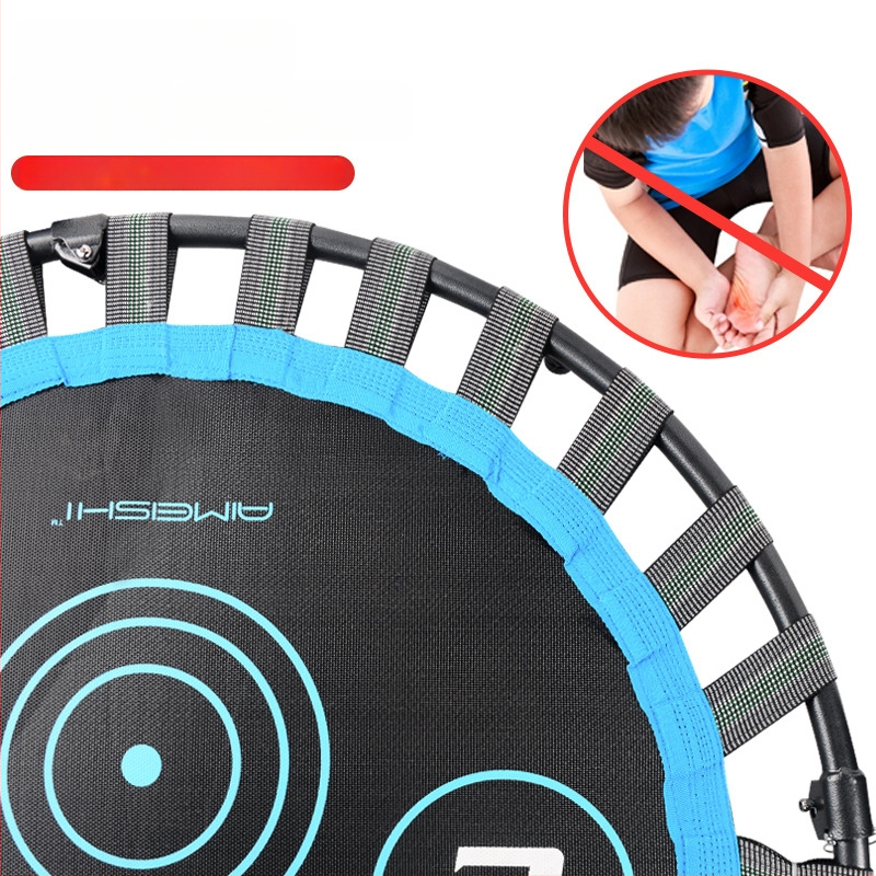 Mājas lietošanai paredzēts trampolīns, iekštelpu kompaktais modelis pieaugušajiem; tērauda rāmis un lentes virsma; universāla lietošana