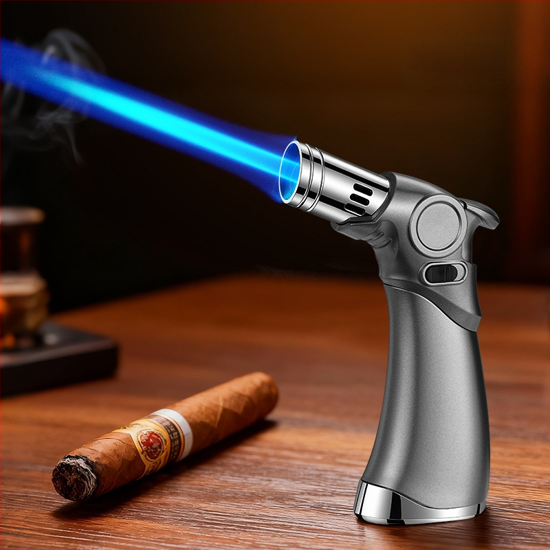 Trīs liesmas vēja izturīgs aizdedzinātājs cigārām un āra grilēšanai, butāna degviela, metāla korpuss