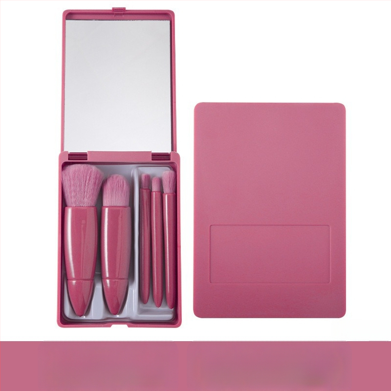 5 dalių makiažo šepetėlių rinkinys su minkštomis sintetinių šerelių, plastmasine rankenėle, nešiojama dėžutė