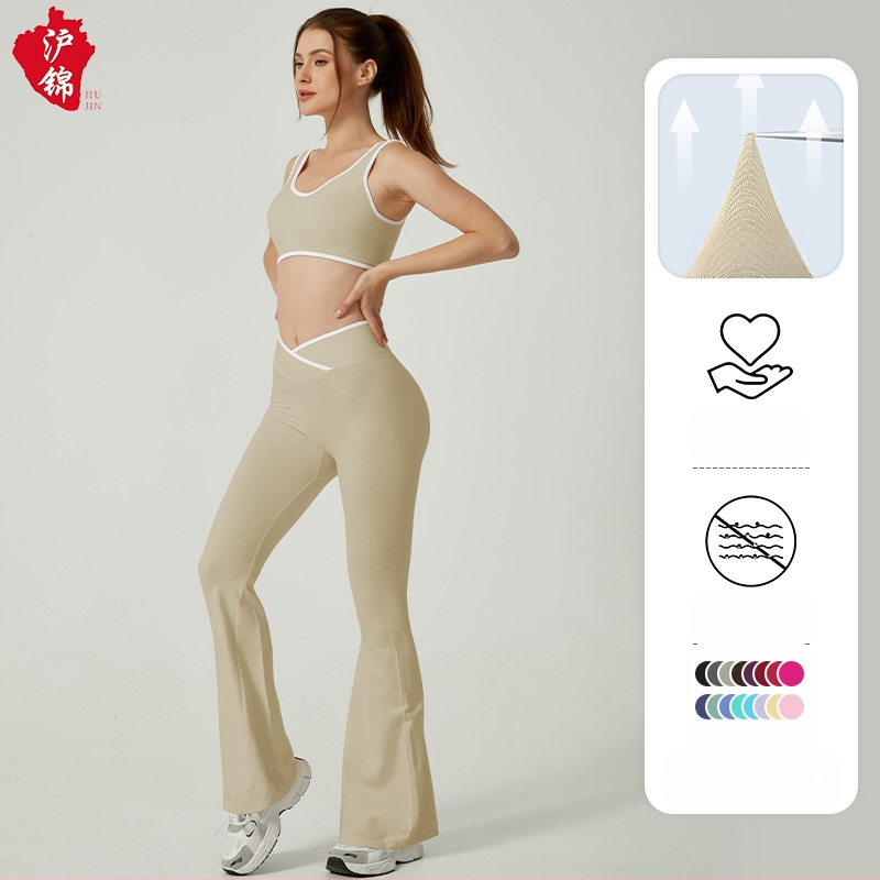 Jooga riietuse komplekt: kõrge vöökohaga legginid risttükk-dizainiga; seljatoega sporttop diamentne kaelusega; ilma varrukateta, vööjoone pikkus; materjal: nailon/spandeks.