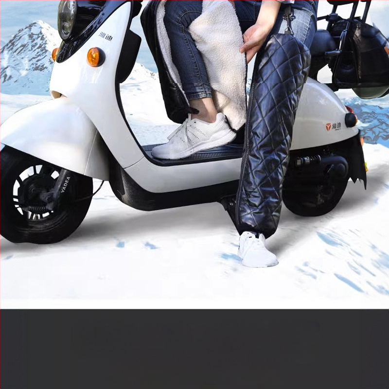 Elektriniams motociklams skirti kelio ir čiurnos šiluminiai įklotai – ruduo–žiema, vėjo apsauga keliams ir kojoms, unisex