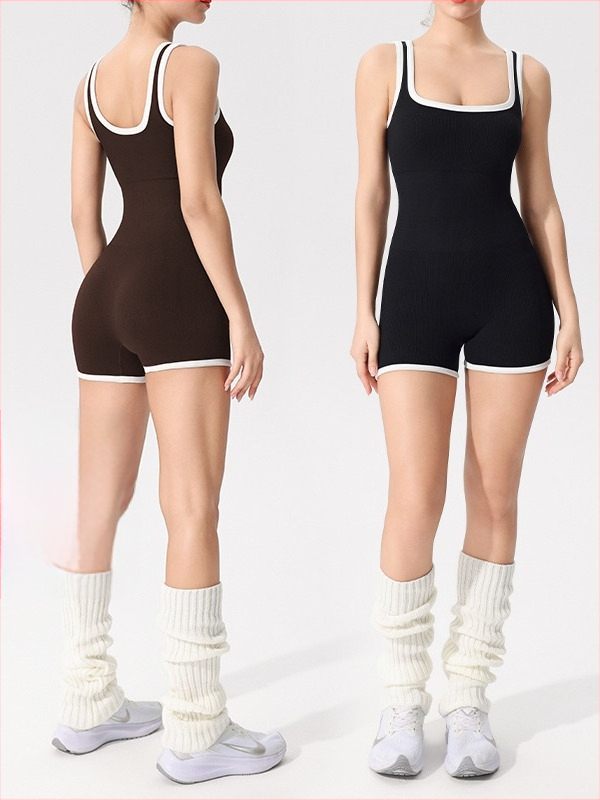 Moteriškas vienos dalių jogos kostiumėlis su krūtinės pagalvėlėmis, drėgmę šalinantis audinys, sudėtis 90% nailonas, 10% spandeksas, skirtas oro jogai