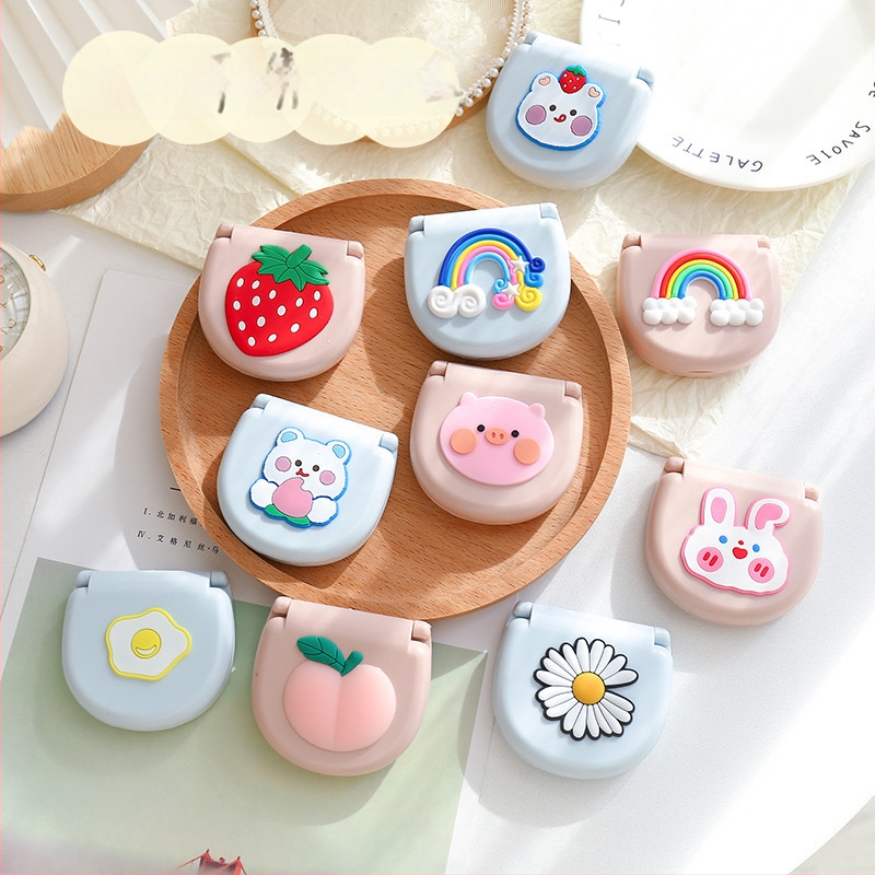 Adatos dėžutė - Mielas animacinio stiliaus nešiojamas siuvimo rinkinys, 500 vnt/ dėžutė, prekės kodas C218, svoris ~42,2 g, užsakymo apdorojimas