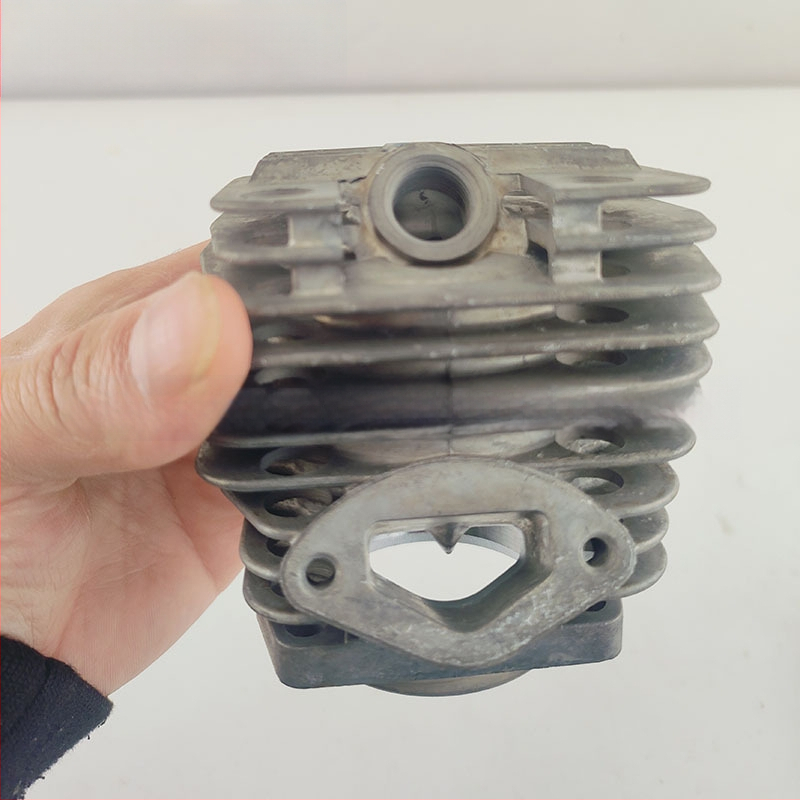 Grandinėms pjovimui: cilindras, stūmoklio žiedas ir adatiniai guoliai komplektas, modelis 5200/58