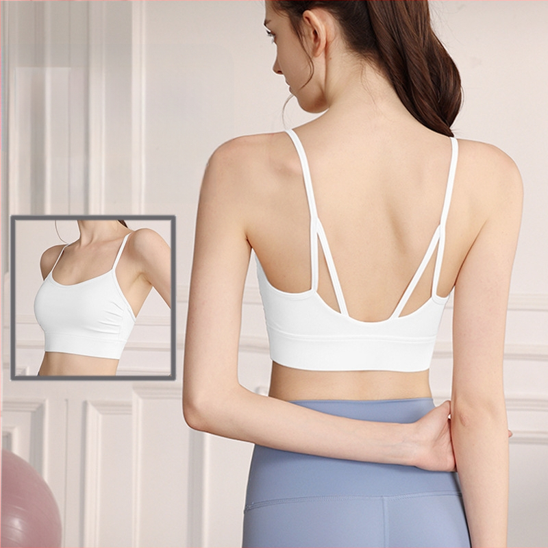 Vienos dalies nugaros sportinis liemenėlis su pilnais puodeliais ir plonais formuojamais puodeliais, fiksuotos dvigubos petnešos, nailoninis audinys (77%), tinkamas vasarai ir pavasariui