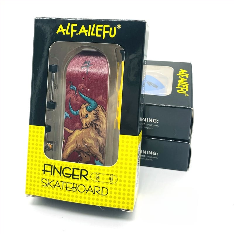 Skateboard ALF, medinė, dvigubas sūpynės mechanizmas, Alf-zodiac kolekcija