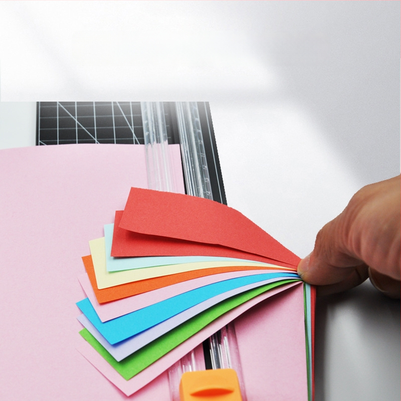 Tăietor de hârtie A4, manual, corp din plastic, model 810 bidirecțional