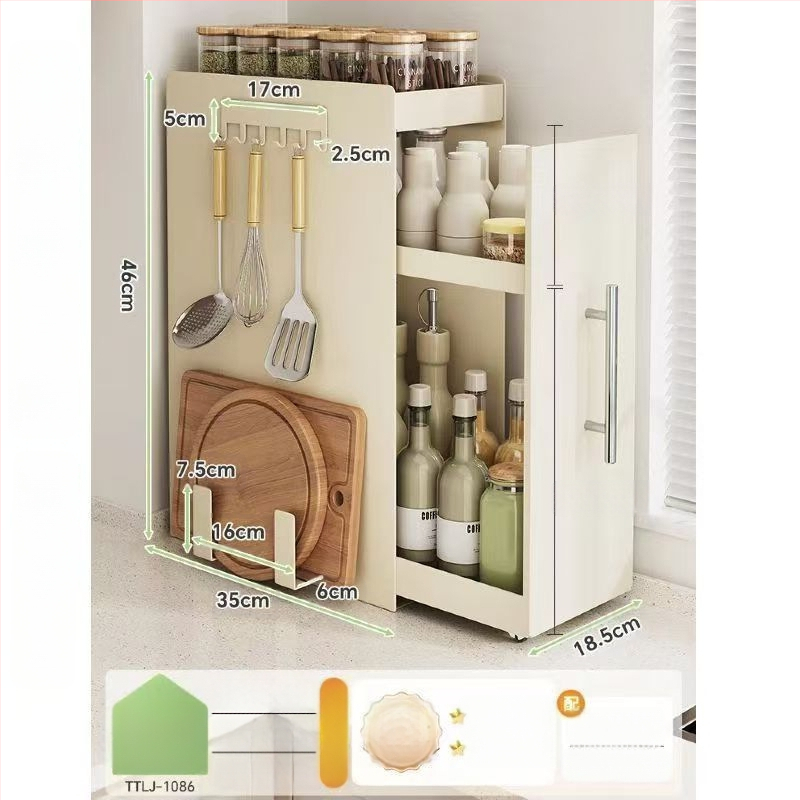 Traukiama prieskonių lentyna virtuvėje, siaura kraštinė, anglies plienas, prieskonių butelių organizatorius, ant stalviršio, minimalistinis stilius