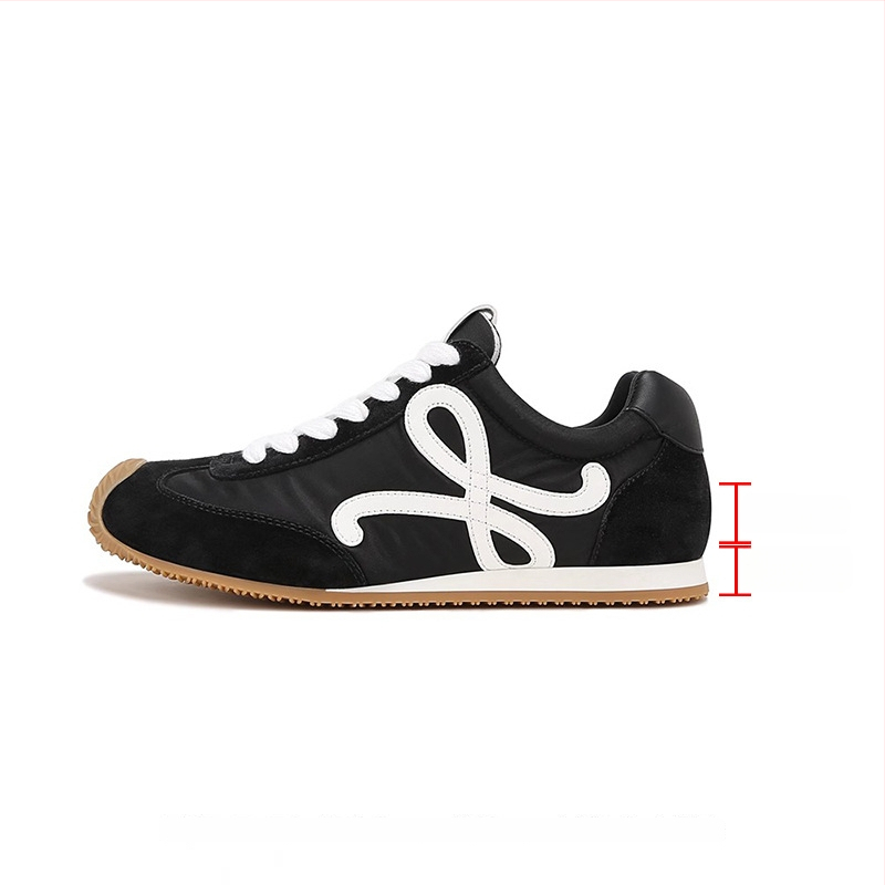 Női edzőcipő – balett-stílusú retro, színblokkal ellátott dizájn, magasságot növelő, bőr felsőrés, fűzős zárás, alacsony topp