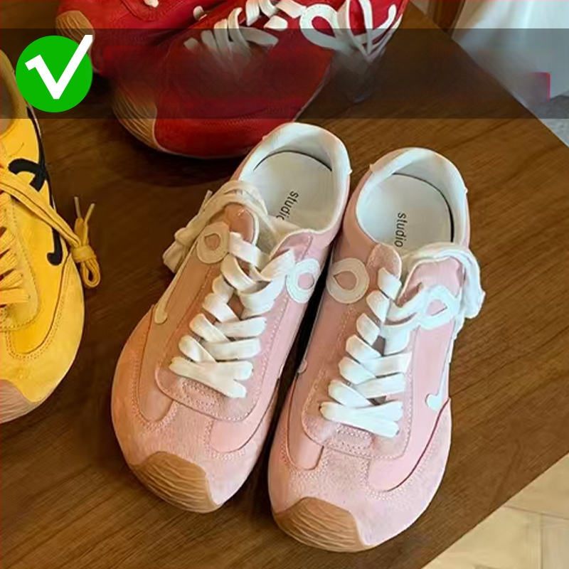 Női edzőcipő – balett-stílusú retro, színblokkal ellátott dizájn, magasságot növelő, bőr felsőrés, fűzős zárás, alacsony topp